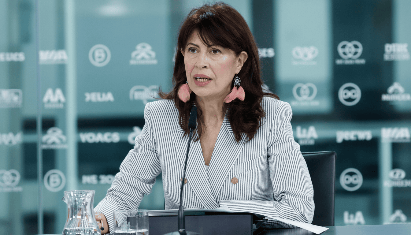 EL "CASO JULIO IGLESIAS" EN PAUSA: Igualdad frena la retirada de su Medalla de Bellas Artes a la espera de la justicia