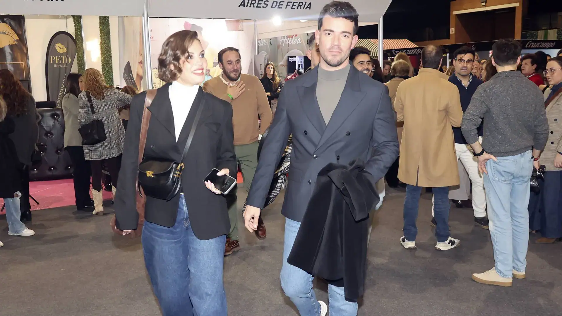 Jessica Bueno y Roberto Mendoza: el desfile del amor en SIMOF que oficializa su romance