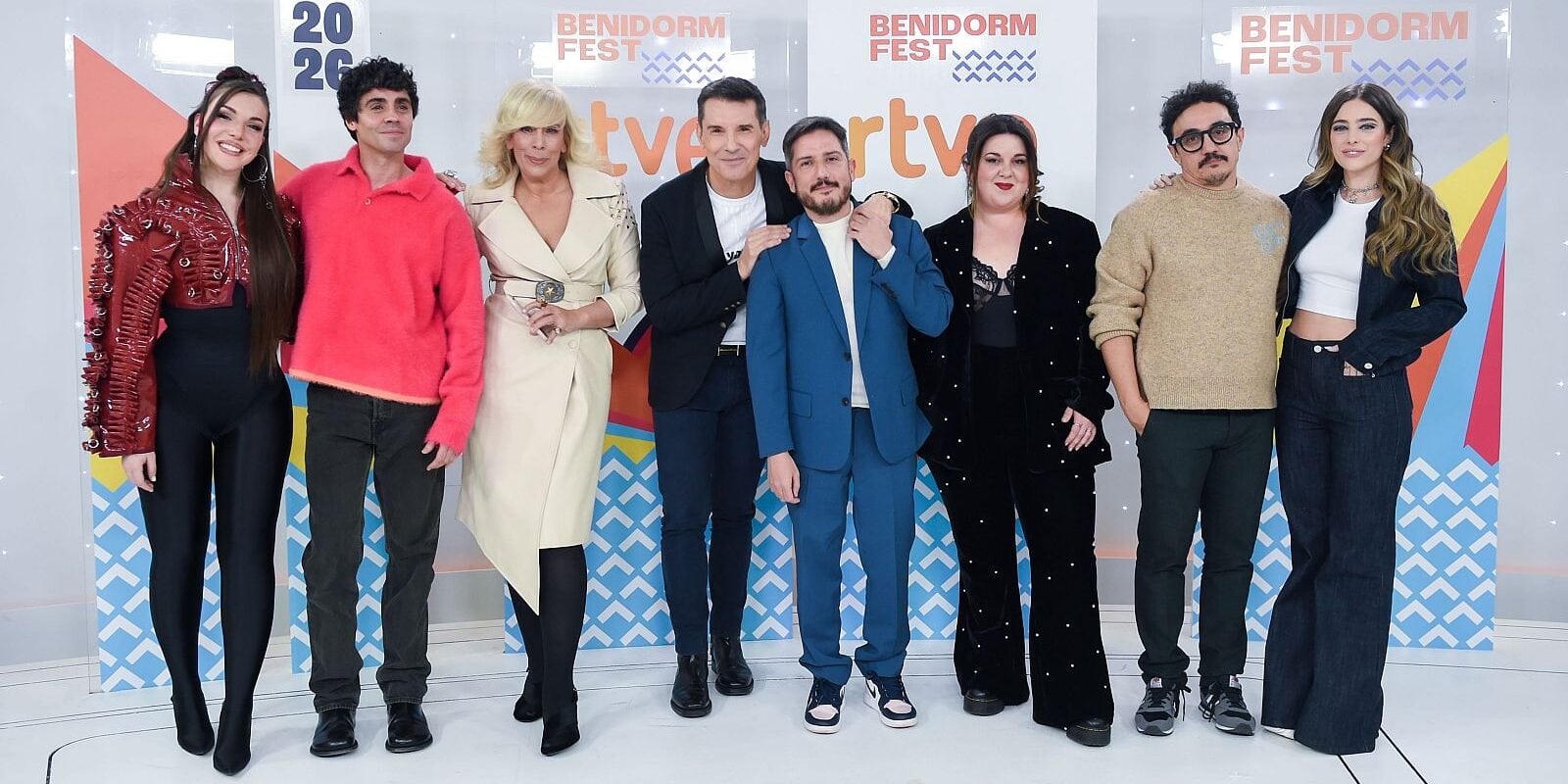 RTVE aúpa el Benidorm Fest 2026: Jurado histórico, escenario inmersivo y una férrea defensa ante la crisis de los horarios