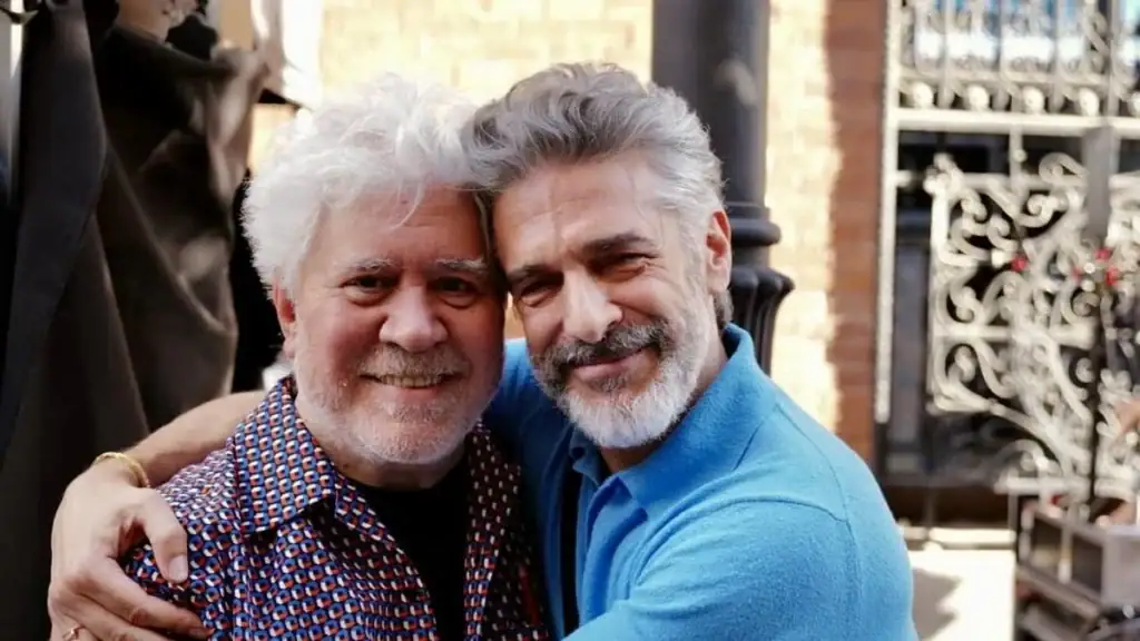 Almodóvar frente al espejo de su 'Amarga Navidad': "He perdido el pudor porque el futuro me debe encontrar ocupado"