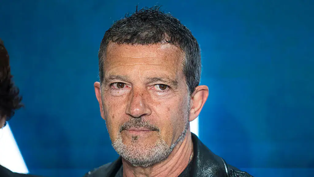 Banderas marca territorio frente al postureo: "Cada uno en su espacio" para frenar el desembarco 'influencer' en el cine