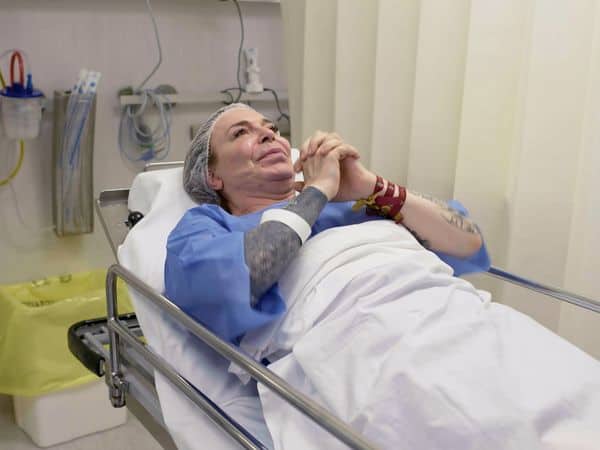 La 2 de TVE rompe moldes: Benita (antes El Maestro Joao) estrena su transición en 'prime time'