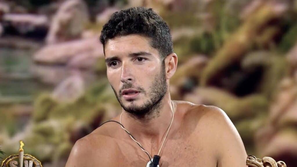 El castigo de Mediaset a Álex Ghita: Del sueño de Honduras al ostracismo absoluto en el plató de Jorge Javier