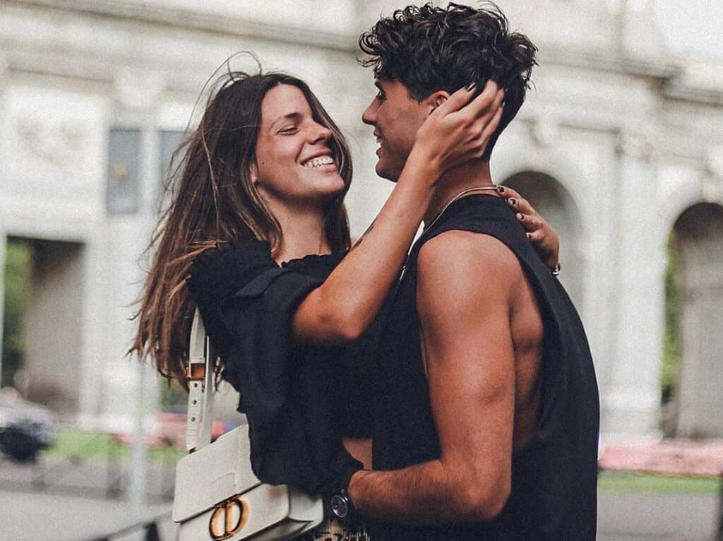 El pasado secreto de Daniel Illescas: Su boda "express" en Cuba con Laura Matamoros que marcó una era
