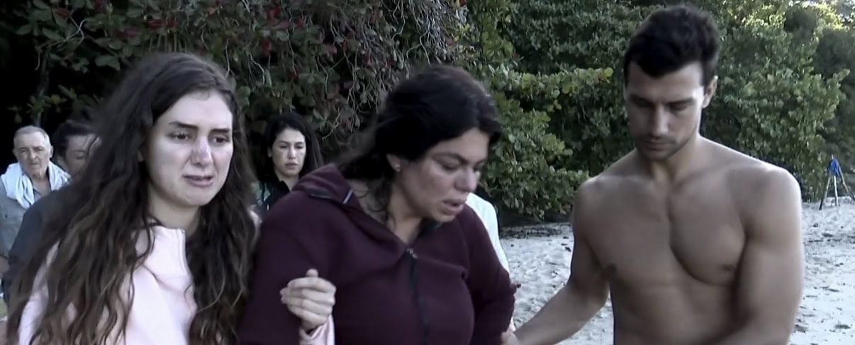 El grito de dolor de Marisa Jara que hace saltar las alarmas en Honduras: evacuación de urgencia en Playa Derrota