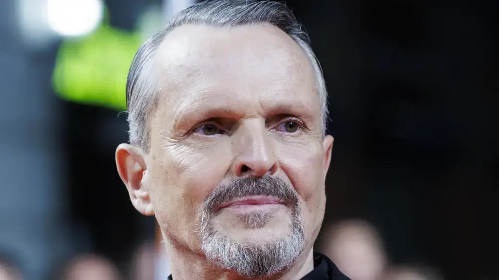 "La ONU es obsoleta e inútil": Miguel Bosé dinamita su concierto en Colombia con un feroz ataque político