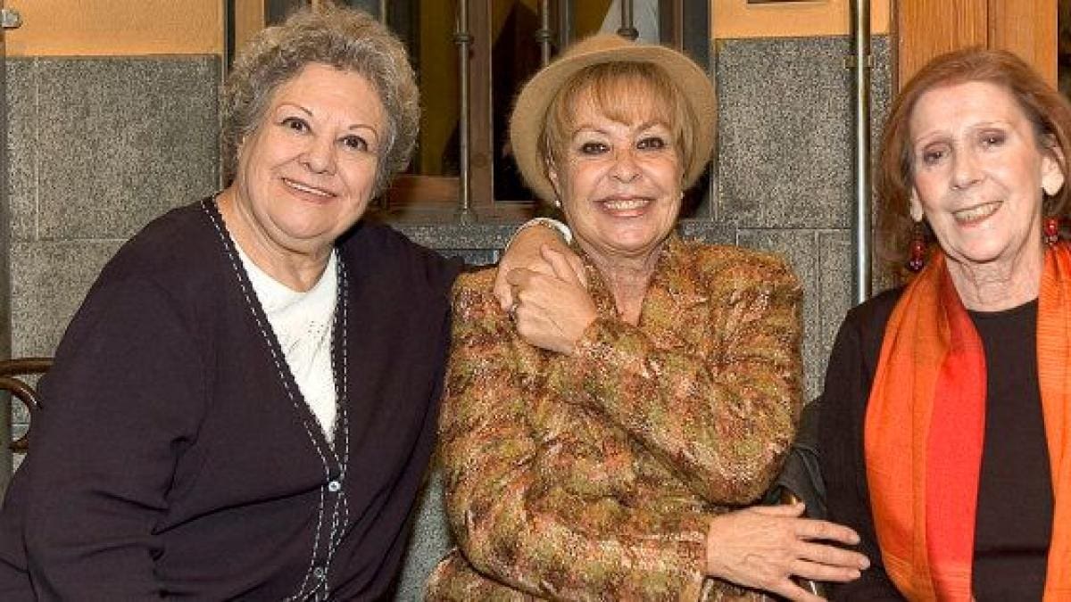 "Plazuela del Radiopatio": La iniciativa para inmortalizar a 'Aquí no hay quien viva' tras la pérdida de Gemma Cuervo