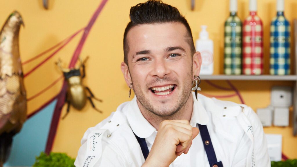 Carlos Maldonado durante su paso por las cocinas de MasterChef, la edición que ganó en 2015