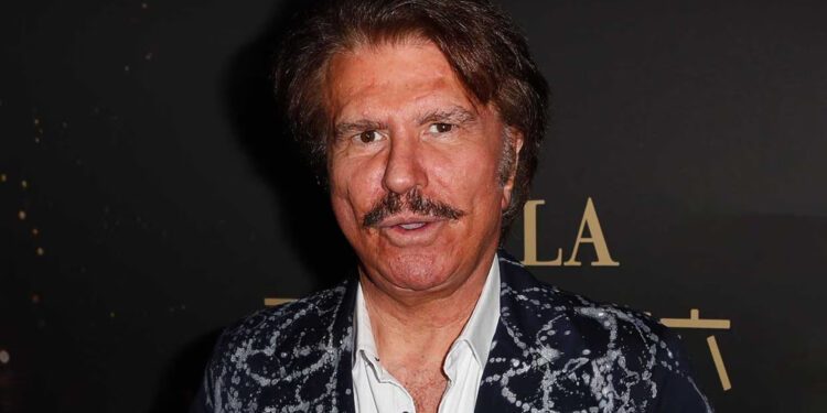 Bigote Arrocet recula ante la amenaza legal de las Campos: cambia la foto de la discordia en sus memorias