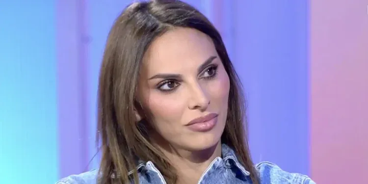 "He sido una imbécil por aguantar tanto": Irene Rosales fulmina a Kiko Rivera en su debut en "El tiempo justo"