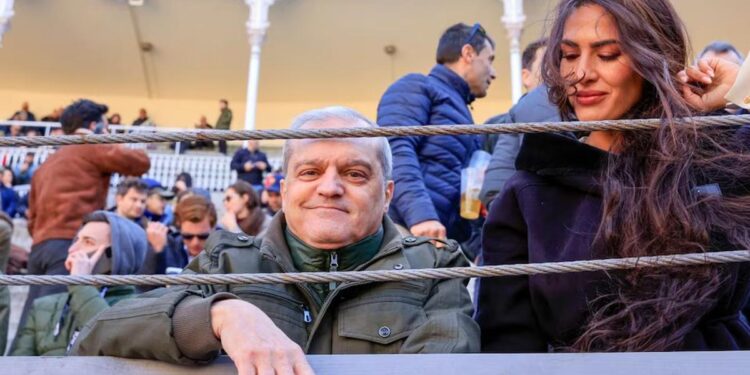 Ramón García y Gemma Camacho: ¿lección de tauromaquia o el inicio de un romance primaveral?