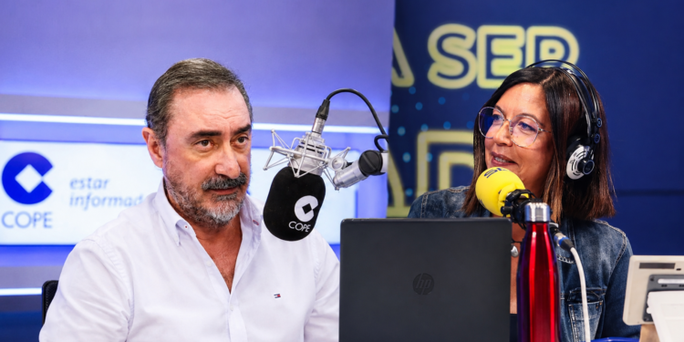 El pacto de caballeros de las ondas: Carlos Herrera despide a Àngels Barceló tras su adiós en la SER