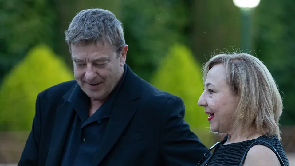 Carmen Machi y su novio Vicente posan juntos en Toledo en su primera aparición pública como pareja