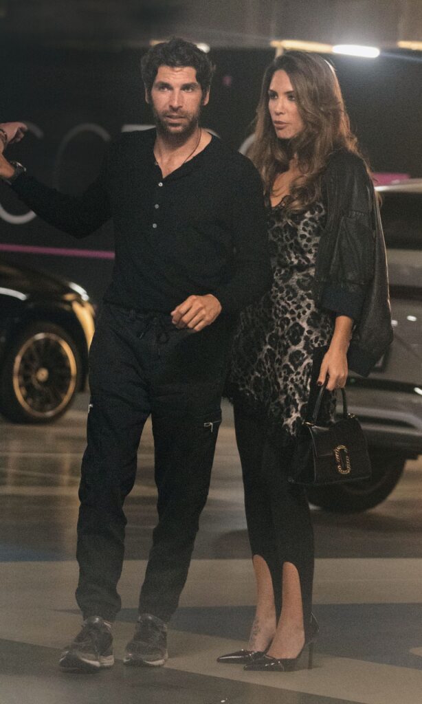 Cayetano Rivera y Tamara Gorro: el besazo que sella la consolidación de la pareja del momento
