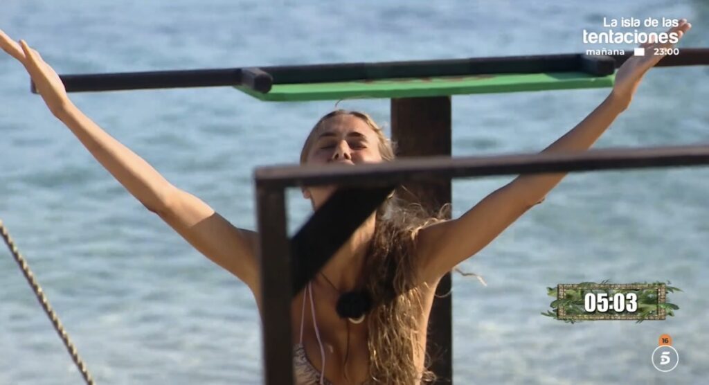 Cara a cara entre Claudia Chacón y Alba Paul en 'Tierra de nadie'