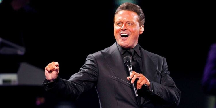 Desmienten la hospitalización de urgencia de Luis Miguel en Nueva York tras el revuelo por su salud
