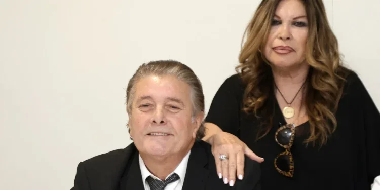 Paca Ribes estalla en Fiesta tras los rumores de desahucio y bancarrota del cantante Francisco
