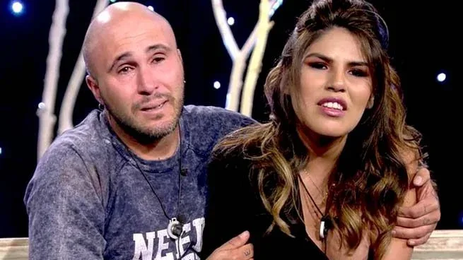Isa Pantoja anuncia un posible acercamiento con su hermano y desvela que su madre no ha cumplido su promesa de verla tras la gira americana