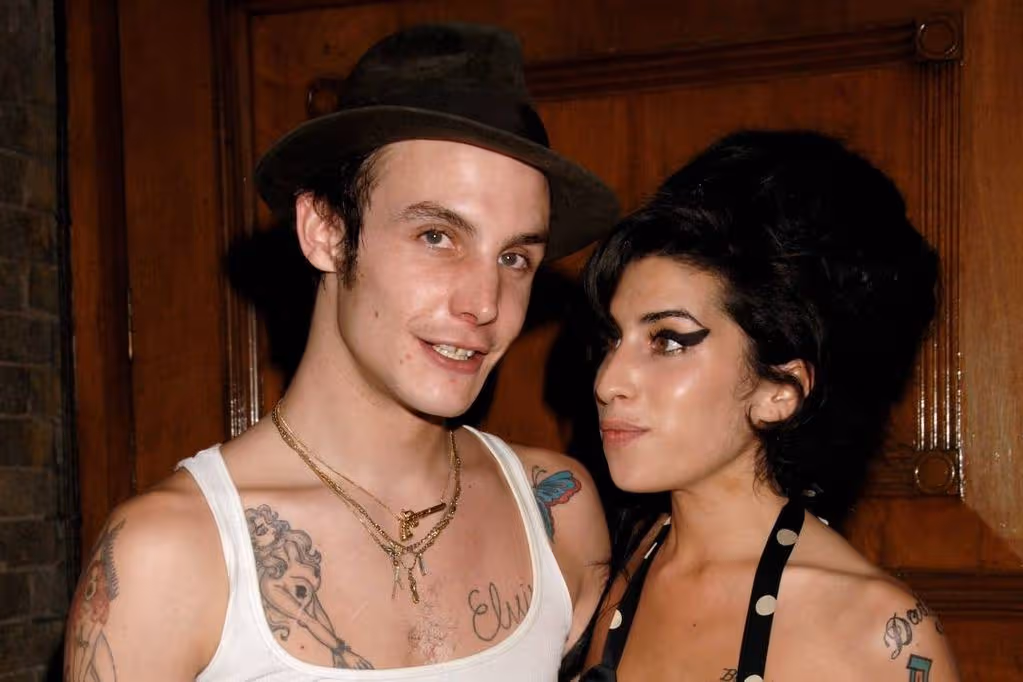 El otro legado de Amy Winehouse: el pleito perdido de su padre por la herencia que sigue abierta quince años después de la tragedia de