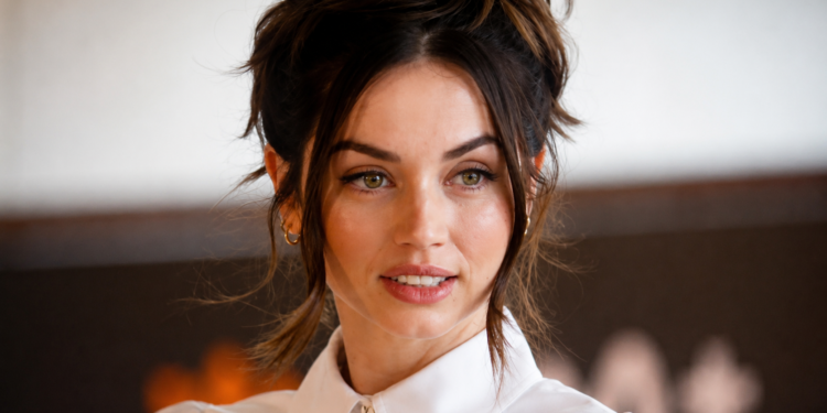 ana de armas22