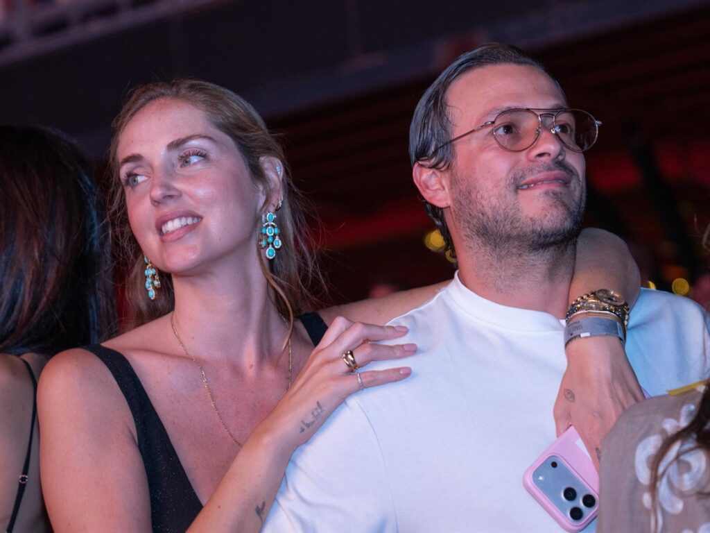 Chiara Ferragni disfruta de la noche marbellí junto a su pareja, José Hernández, en una de sus escasas apariciones públicas
