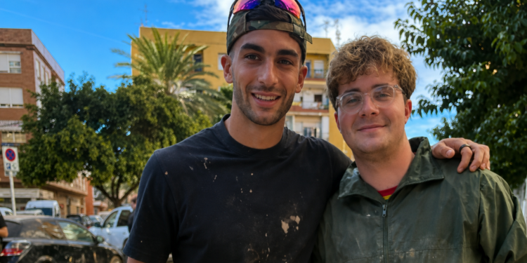 Ferran Torres estaba lesionado y aprovechó para bajar a sacar barro a l'Horta Sud