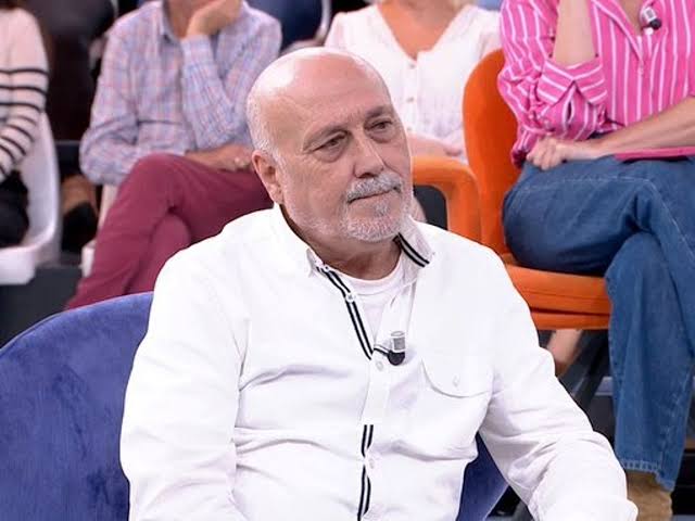 «He tenido que establecer límites»: la mujer que lleva doce años sosteniendo a Adrián Rodríguez le ofrece una habitación, pero no dinero