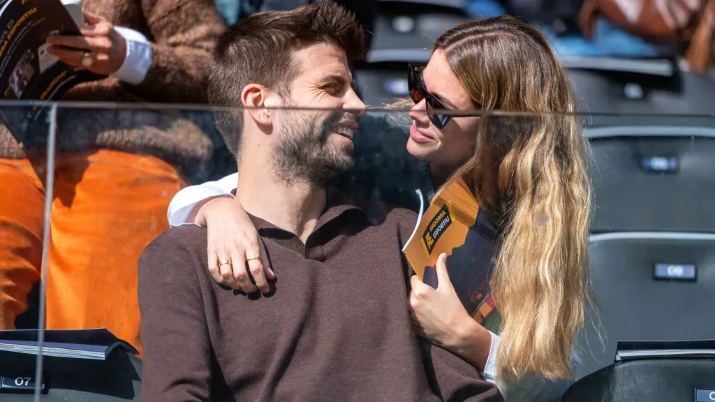 Clara Chía junto a Gerard Piqué, la pareja del exfutbolista desde hace casi tres años