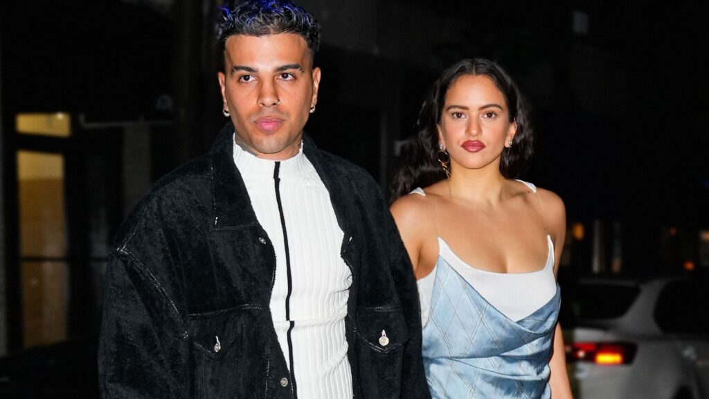 Rosalía y Rauw Alejandro, los dos artistas a los que Mykee acompañó sobre el escenario