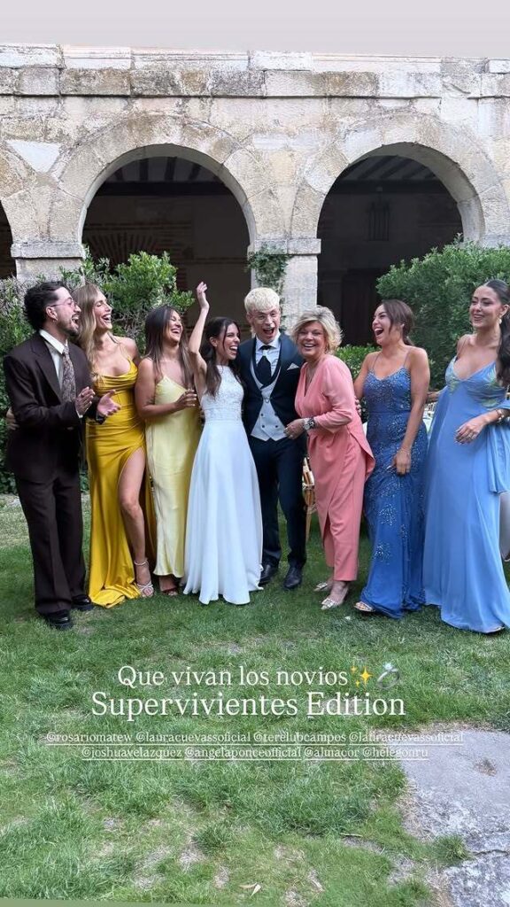 Terelu Campos se desmelena en la boda de Almácor con su 'familia' de Supervivientes y acaba tatuándose un coco