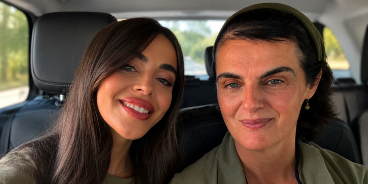 violeta y su madre