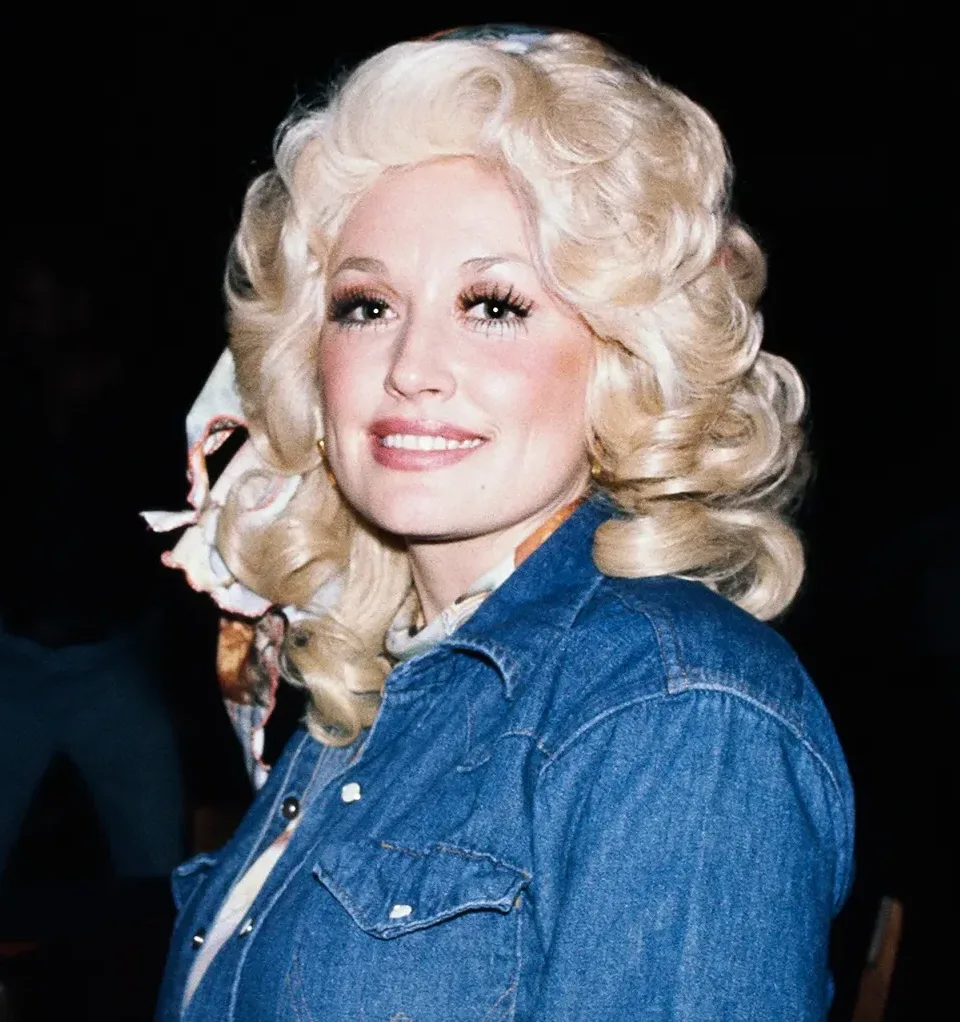 Dolly Parton fallece con 80 años tras una larga enfermedad y es su sobrino quien lo…
