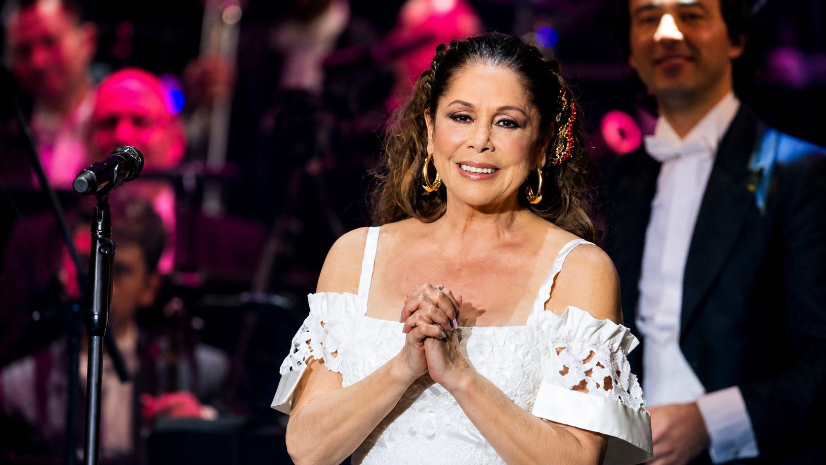 Isabel Pantoja celebra 70 años sin residencia fija, hallando en la reconciliación con Kiko Rivera su único consuelo en pleno silencio de su hija Isa