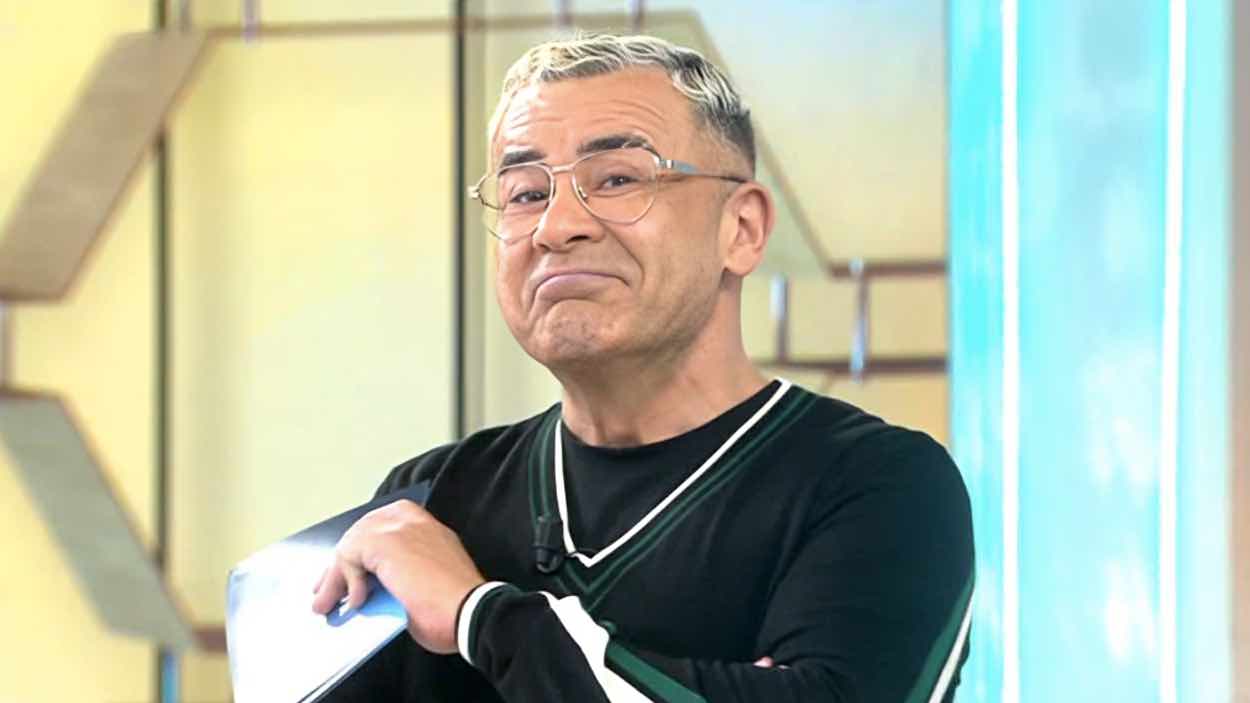 «Vuelve vuestro marica de confianza»: así regresa Jorge Javier Vázquez a Telecinco, con…