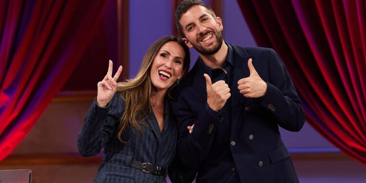Malú responde a Broncano en 'La Revuelta' que ha tenido relaciones sexuales alrededor de 100 veces en el último mes, y …