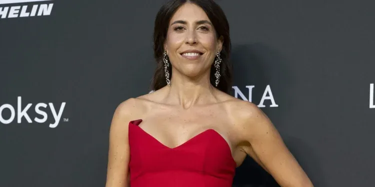 La influencer Ana Brito revela que padece una enfermedad autoinmune que le brotó en septiembre: «Tengo que curarme, tan…