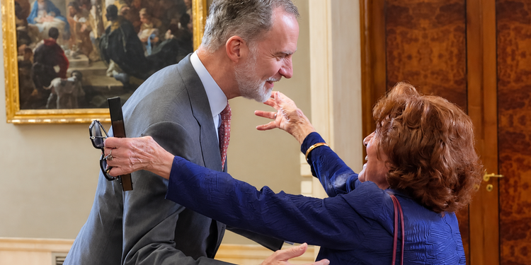 El emotivo reencuentro de Felipe VI con una mujer clave en su vida, que dice de él: «Me ha tocado la lotería con una pe…