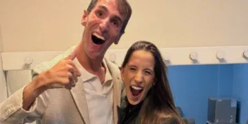Álex Roca y Mari Carme Maza, su mujer, le hablan ya a su primer bebé: «Aunque aún no te conocemos, ya eres el amor más …