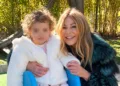Ana Obregón dice que necesita abrazar a Anita «ante esta ola de violencia en el mundo» y comparte su foto vestida de as…