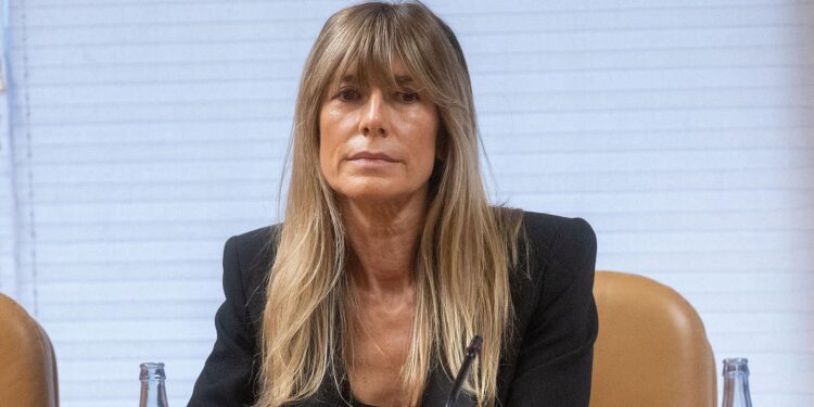 Begoña Gómez presenta una denuncia por suplantación de identidad contra los responsables de las redes del PP por un víd…