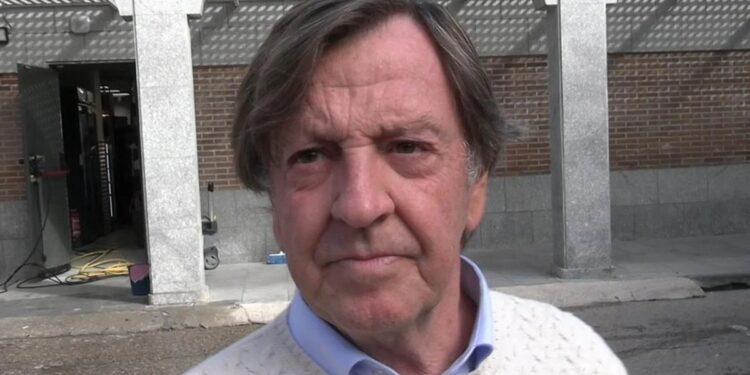 Curro Vázquez, con la voz entrecortada, en sus primeras palabras tras perder a su hermano Antonio, apoderado de Pablo A…