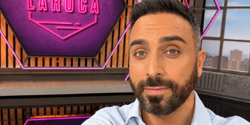 El periodista Rafa Rodrigo sufre una crisis de ansiedad en directo en 'La Roca' y Nuria Roca tiene que cerrar la conexi…
