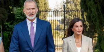 Felipe VI y Letizia viajarán a Ceuta y Melilla el 13 y 14 de octubre por la crisis migratoria: será su primera visita a…