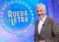 Carlos Sobera seguirá con 'Rueda la letra' en Telecinco solo de lunes a viernes, después de doce fines de semana sin pa…